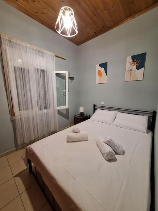Lovely Guesthouse On The Beach Агия Анна Екстериор снимка